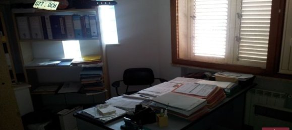 مكتب في Santa Flavia, Italy 105متر مربع رقم 87898 6