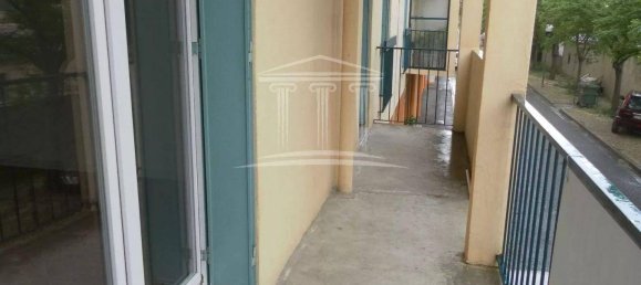 3 bedrooms Apartment in Sorgues, France No. 355560 4