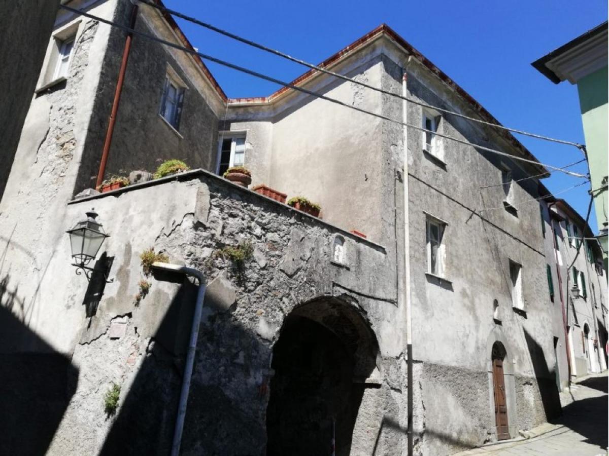 6 bedrooms House in Fosdinovo, Italy No. 69