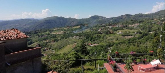 6 bedrooms House in Fosdinovo, Italy No. 69 4