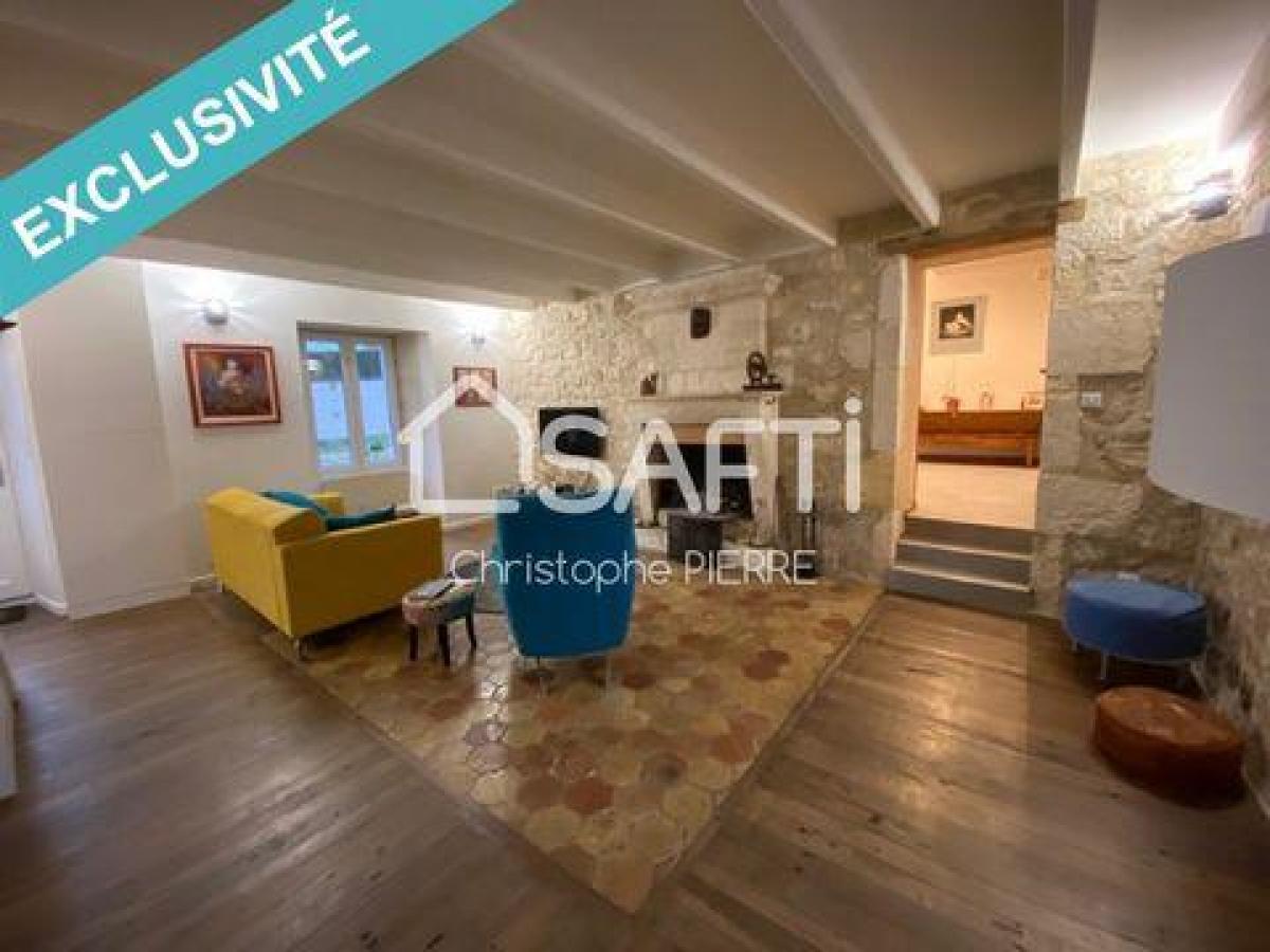 4 bedrooms House in Angouleme, France No. 26899