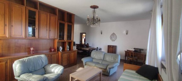 3 bedrooms Apartment in Ancona, Italy No. 357686 2
