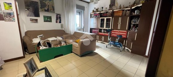4 rooms Apartment in Salerno, Italy No. 4660 13