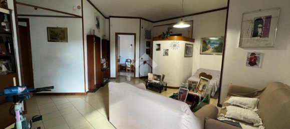 4 rooms Apartment in Salerno, Italy No. 4660 8