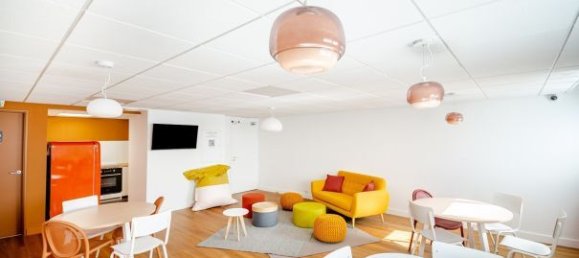 1 bedroom Apartment in Marseille, France No. 320713 2