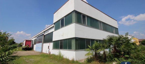 1280m² Warehouse in Gorla Maggiore, Italy No. 73671 3