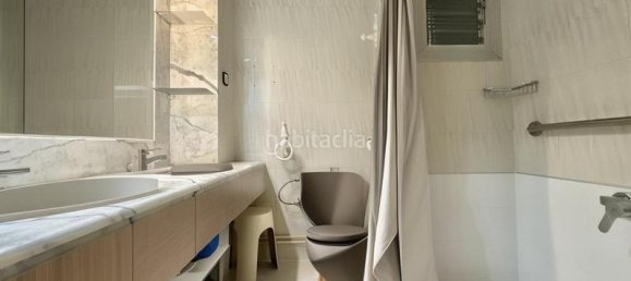 4 bedrooms Apartment in Barcelona, Spain No. 171137 18