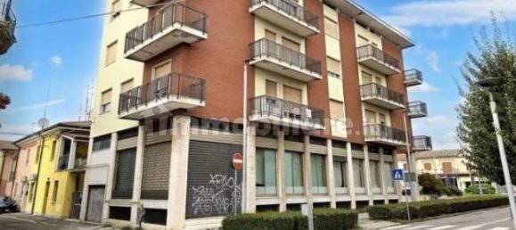 6 bedrooms Apartment in Castagnaro, Italy No. 322740 4