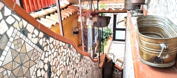 2 Schlafzimmer Haus in Casoria, Italy, Nr. 121998 7