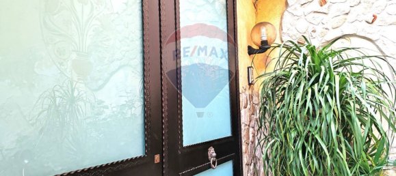 2 Schlafzimmer Haus in Casoria, Italy, Nr. 121998 29