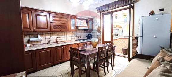 2 Schlafzimmer Haus in Casoria, Italy, Nr. 121998 12