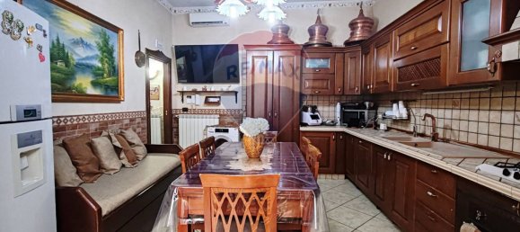 2 Schlafzimmer Haus in Casoria, Italy, Nr. 121998 13