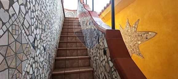 2 Schlafzimmer Haus in Casoria, Italy, Nr. 121998 6