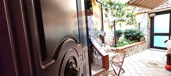 2 Schlafzimmer Haus in Casoria, Italy, Nr. 121998 26