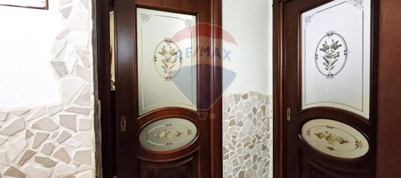 2 Schlafzimmer Haus in Casoria, Italy, Nr. 121998 18