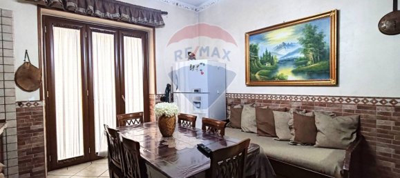 2 Schlafzimmer Haus in Casoria, Italy, Nr. 121998 16