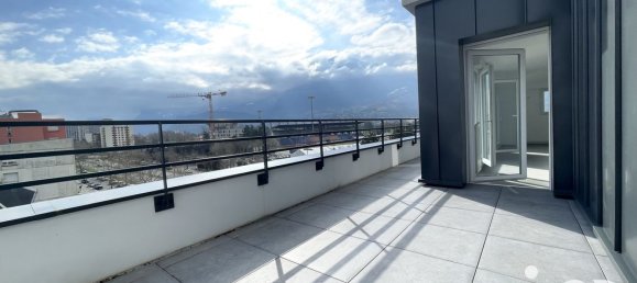 4-salle Appartement à Grenoble, France No. 198155 2