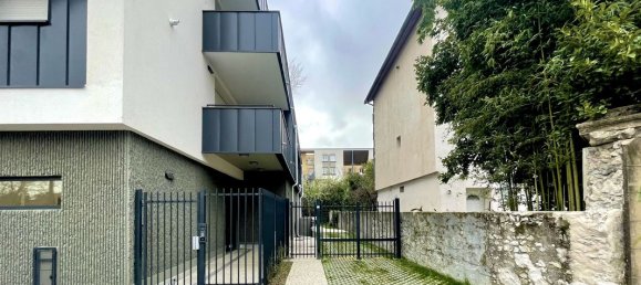 4-salle Appartement à Grenoble, France No. 198155 14