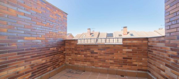 Дом с 4 спальнями в Арройомолинос, Испания № 142641 15