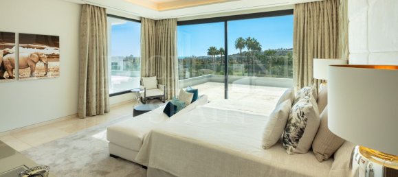 6 bedrooms Villa in Marbella, Spain No. 251099 19