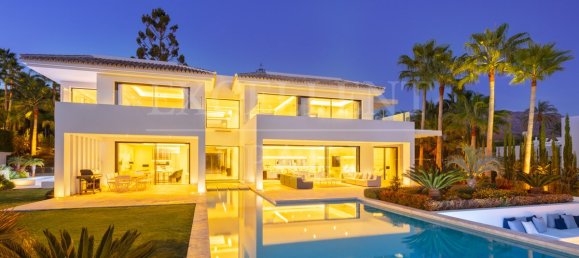 6 bedrooms Villa in Marbella, Spain No. 251099 31