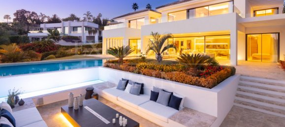 6 bedrooms Villa in Marbella, Spain No. 251099 29