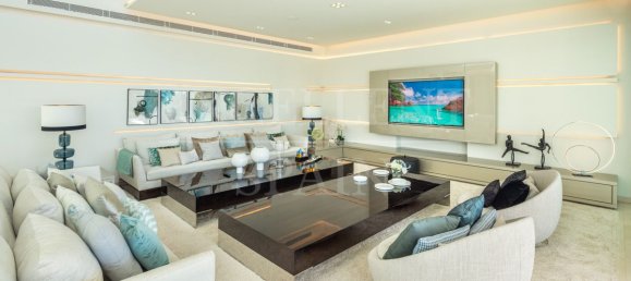 6 bedrooms Villa in Marbella, Spain No. 251099 10