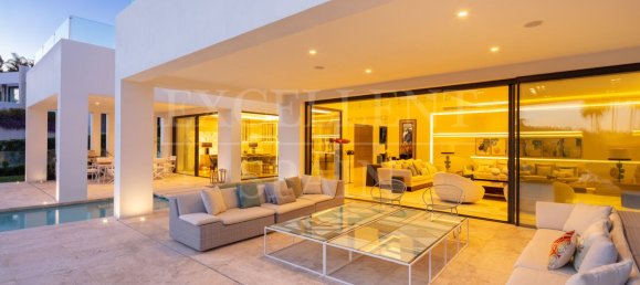 6 bedrooms Villa in Marbella, Spain No. 251099 27