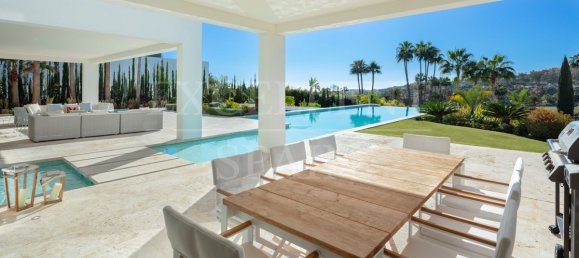 6 bedrooms Villa in Marbella, Spain No. 251099 5