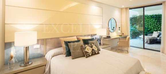 6 bedrooms Villa in Marbella, Spain No. 251099 25