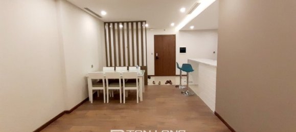 3 bedrooms Apartment in Bac Tu Liem, Vietnam No. 1042 4