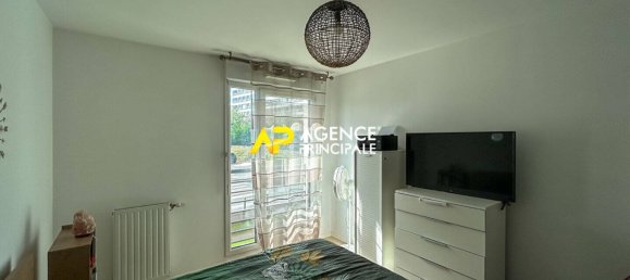 2 bedrooms Apartment in Bezons, France No. 172814 12