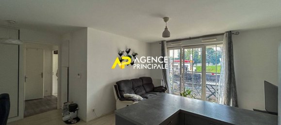 2 bedrooms Apartment in Bezons, France No. 172814 5