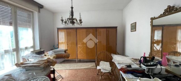 5 rooms House in Gozzano, Italy No. 76309 9