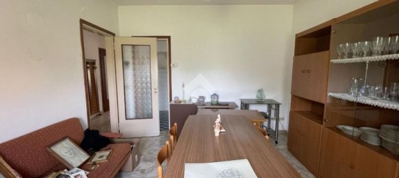5 rooms House in Gozzano, Italy No. 76309 16