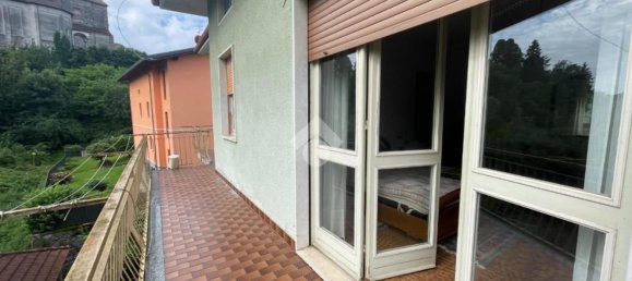 5 rooms House in Gozzano, Italy No. 76309 11