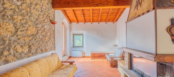 Apartamento de 2 dormitorios en Volterra, Italy No. 83508 2