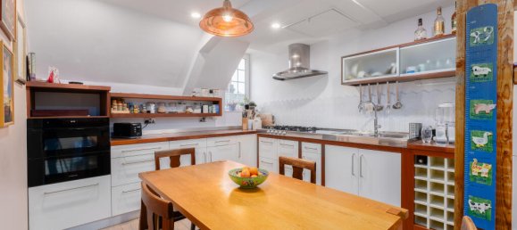 3 bedrooms Apartment in London, United Kingdom No. 13926 4