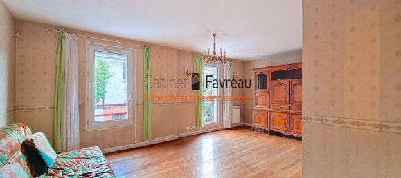 3 bedrooms Apartment in Fresnes, France No. 162801 2