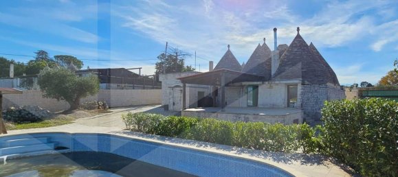 3 bedrooms House in Locorotondo, Italy No. 24785 24