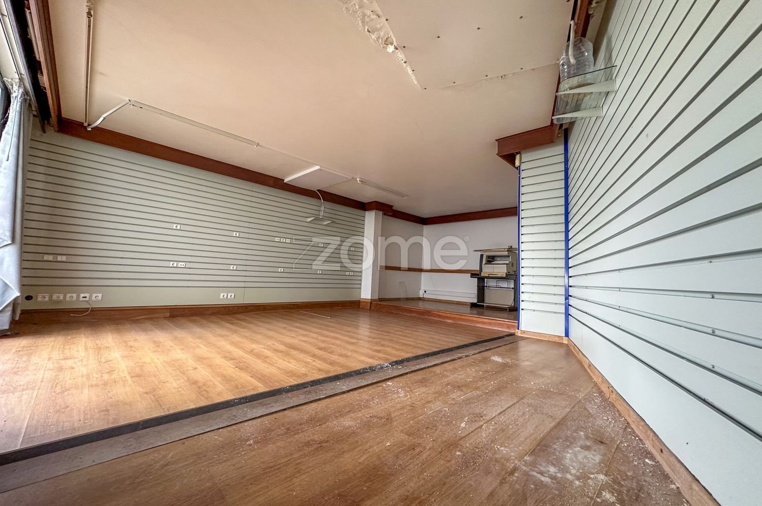  عقار تجاري في Ponta Delgada, Portugal 1000متر مربع رقم 51178