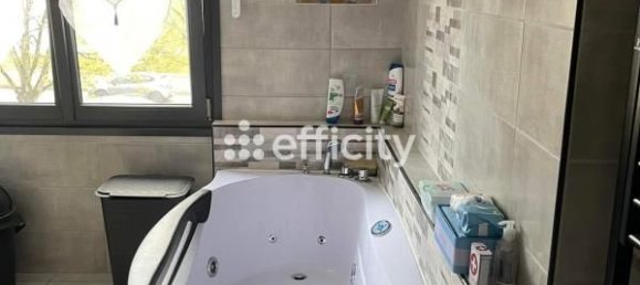 5 Schlafzimmer Haus in Blois, France, Nr. 79138 8