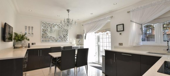 5 bedrooms House in Essex, United Kingdom No. 4134 31