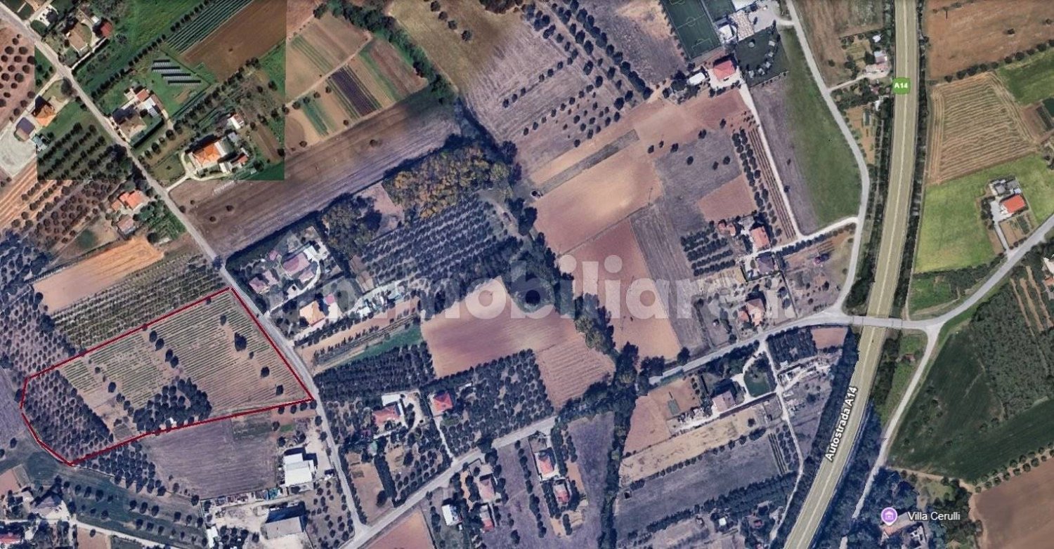 Grundstück in Giulianova, Italy 25000m², Nr. 343605
