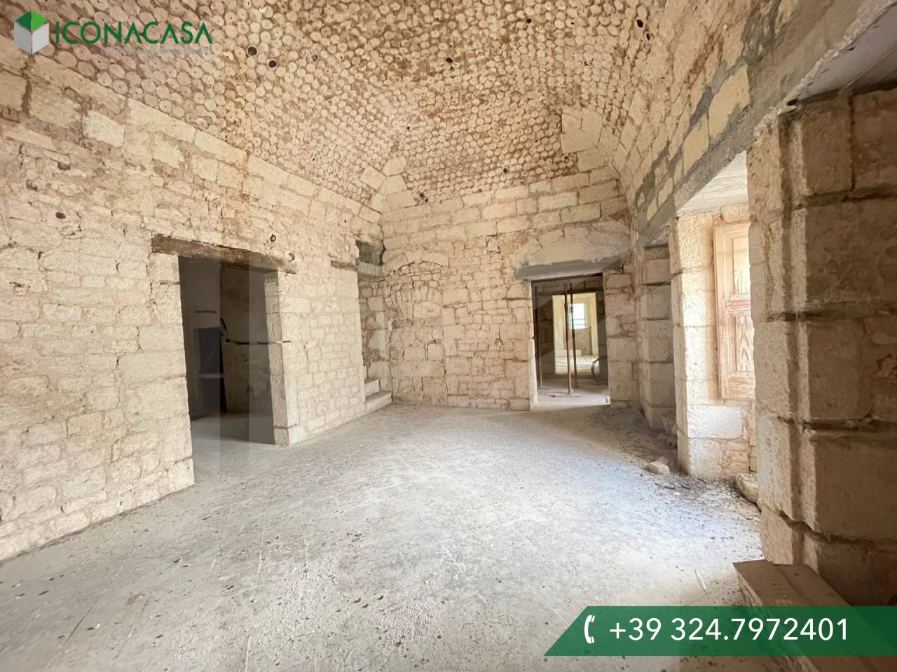 4 rooms Apartment in Conversano, Italy No. 19201