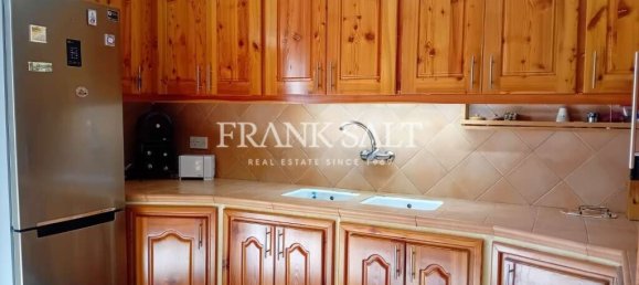 3 bedrooms Apartment in Victoria, Malta No. 5964 18