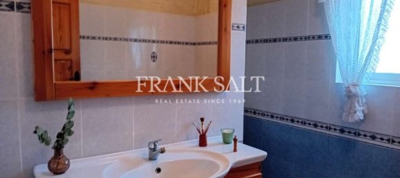 3 bedrooms Apartment in Victoria, Malta No. 5964 15