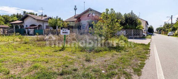 Terreno en Lonate Pozzolo, Italy 537 m² No. 303482 3