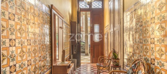 8 bedrooms House in Porto, Portugal No. 96261 7