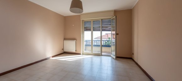 5 bedrooms Apartment in Belpasso, Italy No. 323894 9